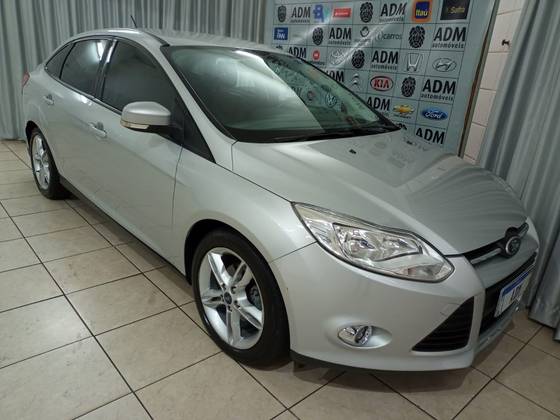 FORD FOCUS 2.0 SE PLUS SEDAN 16V FLEX 4P AUTOMÁTICO